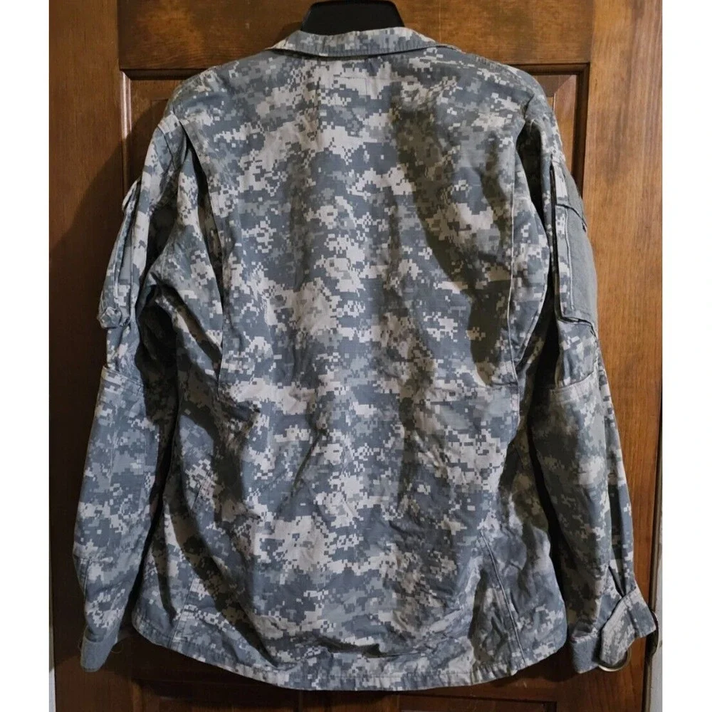 US Military Army ACU Digital‎ Camo Combat Coat Medium M Regular Shirt Jacket